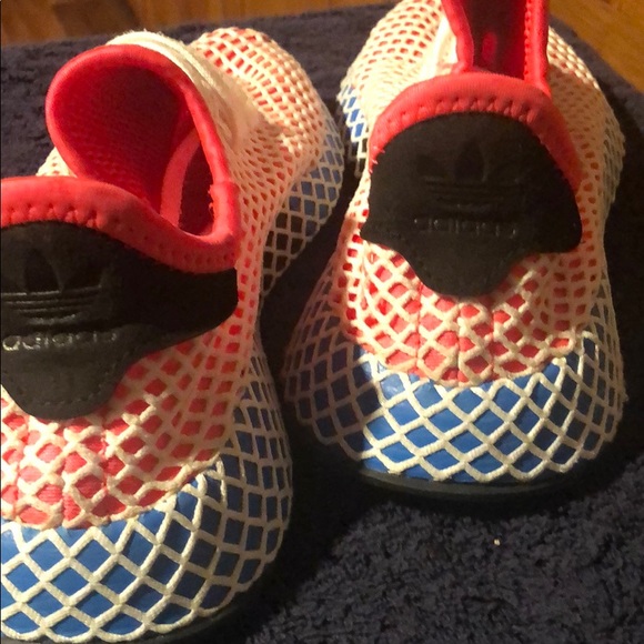 ADIDAS MESH-BOYS OR GIRLS - Picture 3 of 4